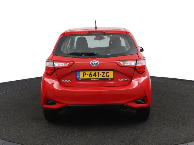 Toyota YARIS 1.5 Hybrid Design Sport | Climate Control | Toyota Safety Sense | Lichtmetalen Velgen | Achteruitrijcamera |