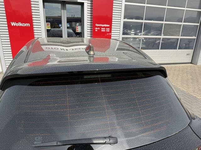 Toyota YARIS 1.5 Hybrid TeamNL *Met trekhaak!*