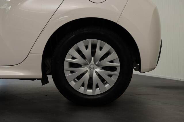 Toyota YARIS 1.5 Hybrid Active, Startknop