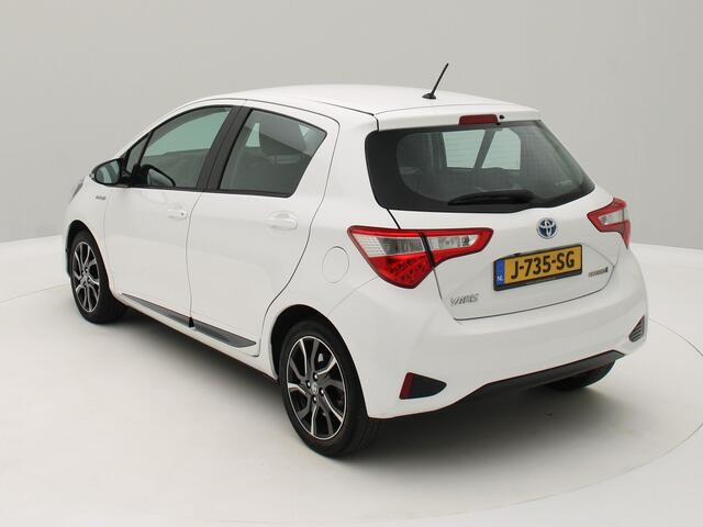 Toyota YARIS 1.5 Hybrid Aspiration Camera /Lichtm.v.