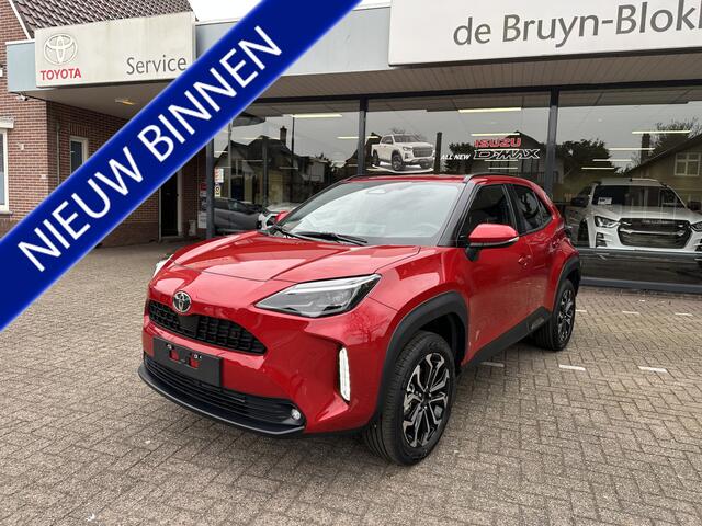 Toyota YARIS Cross 1.5 Hybrid 130 Dynamic + Comfort Pack dodehoekdetectie / stoelverwarming / stuurwielverwarming / parkeersensoren voor + achter / Navigatie / Apple Carplay / Android Auto / parkeercamera / 10 jaar Toyota garantie / rijklaarprijs incl. Toyota Pechhulp