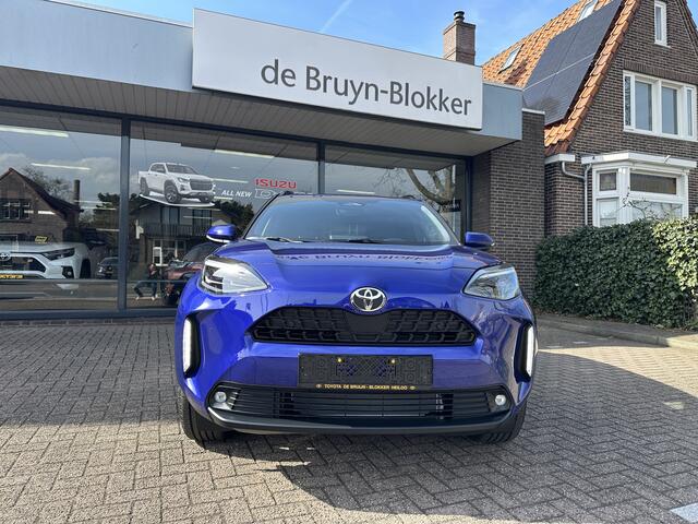 Toyota YARIS Cross 1.5 Hybrid 130 Dynamic + Comfort Pack dodehoekdetectie / stoelverwarming / stuurwielverwarming / parkeersensoren voor + achter / Navigatie / Apple Carplay / Android Auto / parkeercamera / 10 jaar Toyota garantie / rijklaarprijs incl. Toyota Pechhulp