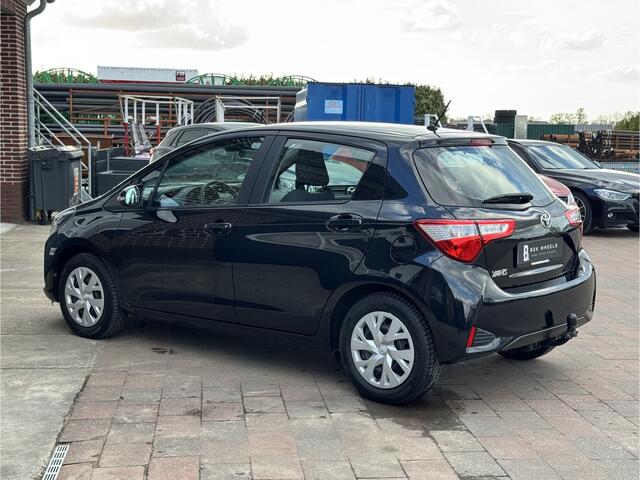 Toyota YARIS 1.0 VVT-i Energy | NAP | Trekhaak | Camera | Cruise | Allseason | Rijklaar + nieuwe apk