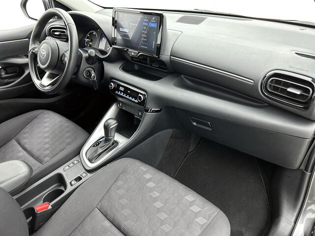 Toyota YARIS 1.5 Hybrid 115 Active | Parkeersensor voor en achter | Stoelverwarming |