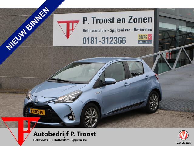 Toyota YARIS 1.5 Hybrid Achteruitrijcamera/Lane assist/Cruise control/Navigatie/Bluetooth/Licht metalen velgen