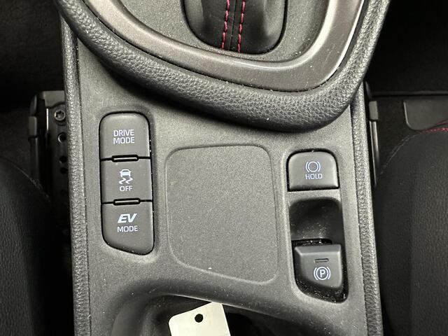 Toyota YARIS 1.5 Hybrid GR Sport SLECHTS 48.043KM, LUXE OPTIES, NEDERLANDSE AUTO!!