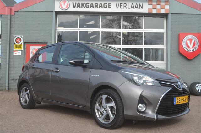 Toyota YARIS 1.5 Hybrid ....12 mnd. gar.....