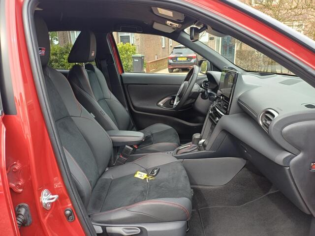 Toyota YARIS Cross 1.5 Hyb 130 GR SPORT