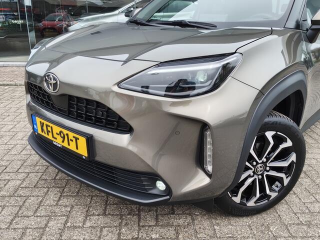 Toyota YARIS Cross 1.5 Hybrid 115 First Edition | Sensoren v/a | Stoelverwarming