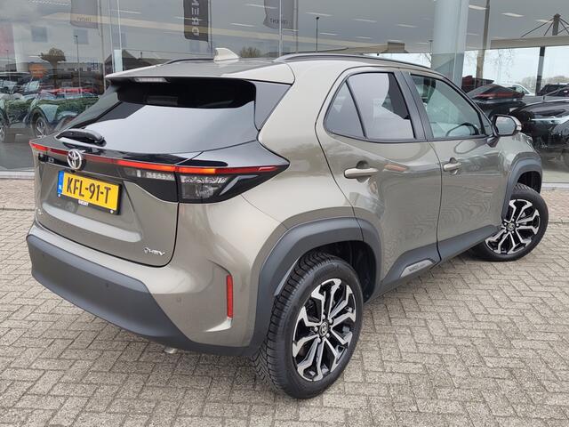 Toyota YARIS Cross 1.5 Hybrid 115 First Edition | Sensoren v/a | Stoelverwarming