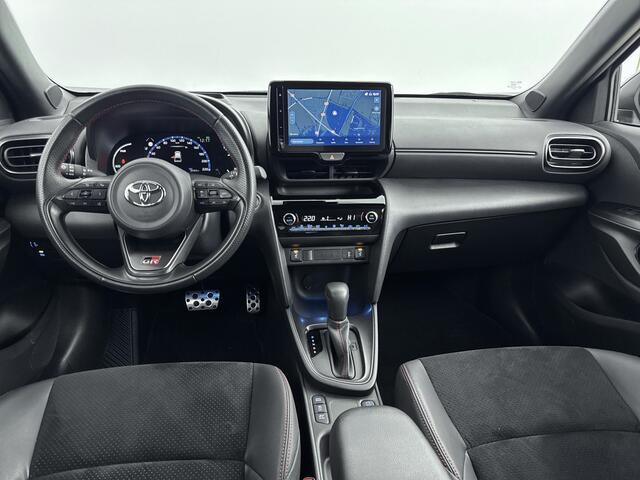 Toyota YARIS Cross 1.5 Hybrid GR-Sport | Stoelverwarming | Navigatie |