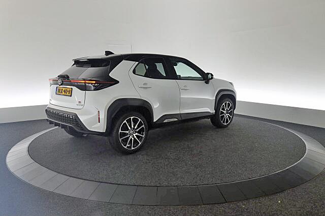 Toyota YARIS Cross 1.5 Hybrid GR Sport | Navi | Stoelverwarming