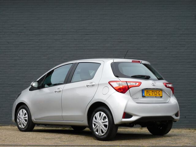 Toyota YARIS 1.5 VVT-i Aspiration TOPSTAAT! CAMERA! BLUETOOTH! NAVI! CLIMA! CRUISE!
