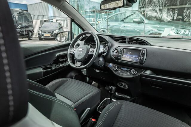 Toyota YARIS 1.5 Hybrid Executive Camera | Stoelverwarming