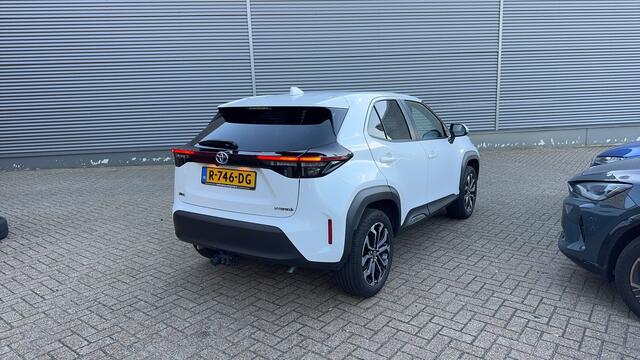 Toyota YARIS Cross 1.5 Hybrid First Edition / Navigatie / Apple Carplay / Camera