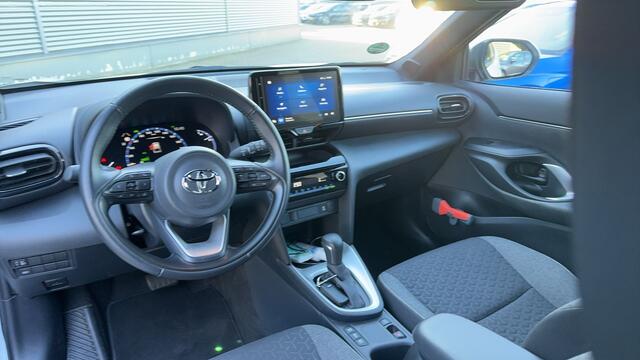 Toyota YARIS Cross 1.5 Hybrid First Edition / Navigatie / Apple Carplay / Camera