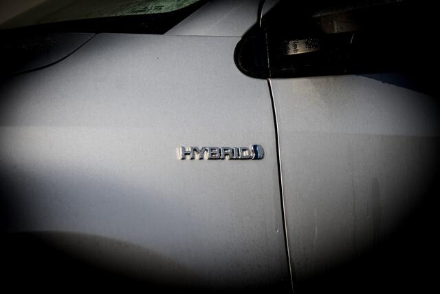 Toyota YARIS 1.5 Hybrid Active Automaat | 66.000 KM, Camera | Keyless |Clima | PDC | | Trekhaak Cruise | Navi | Carplay/Android | Regensensor |