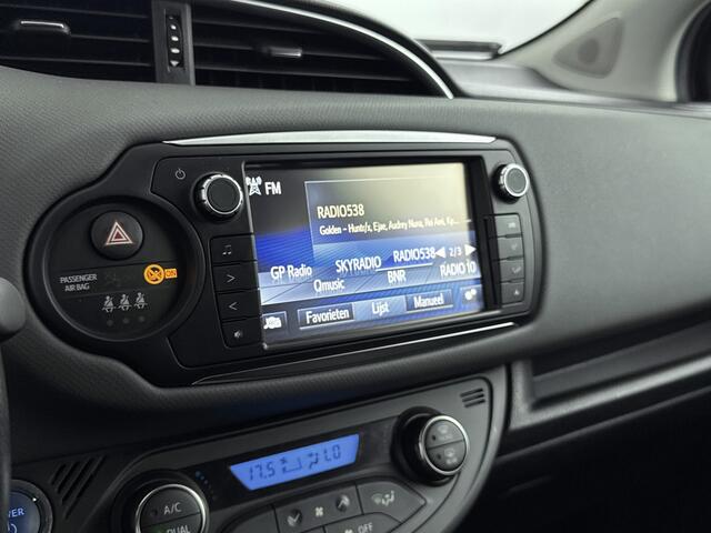 Toyota YARIS 1.5 Hybrid Dynamic | Parkeercamera | Airco | Radio |