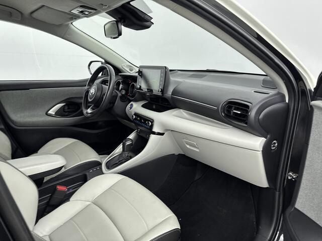 Toyota YARIS 1.5 Hybrid Executive | JBL-Audio | Head-up Display | Onderweg-naar-dealer