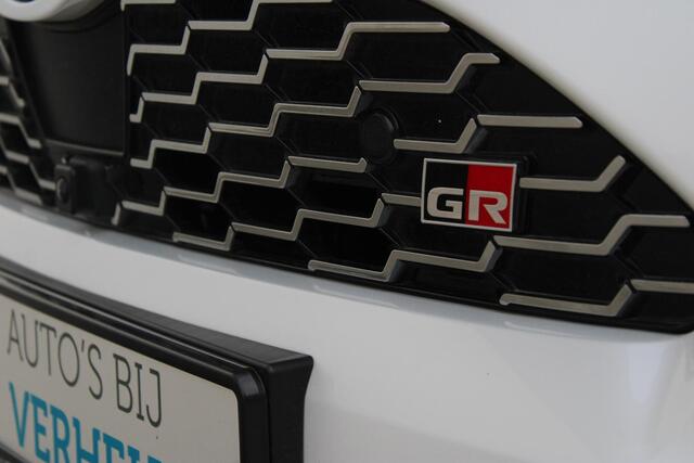 Toyota YARIS Cross 1.5 Hybrid 130 GR SPORT / ADAPT CRUISE / 360 CAMERA / PANO DAK / JBL SOUND / BI-TONE