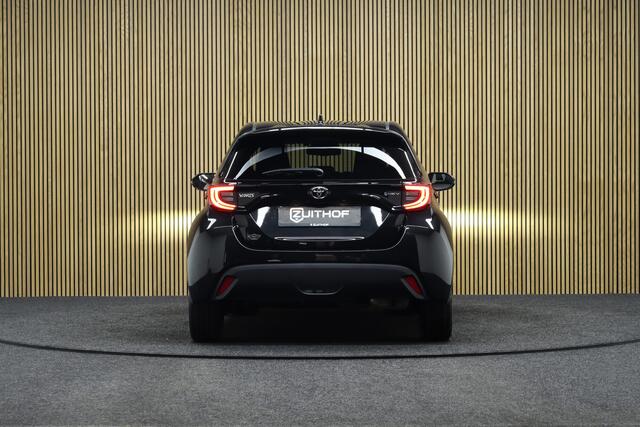 Toyota YARIS 1.5 Hybrid 115 Dynamic + Comfort Pack | Dodehoekdetectie | Parkeerhulp | Maps Navigatie | Stoel & Stuurverwarming | Adaptive-cruise | Apple Carplay & Android Auto | Camera | Clima | Keyless