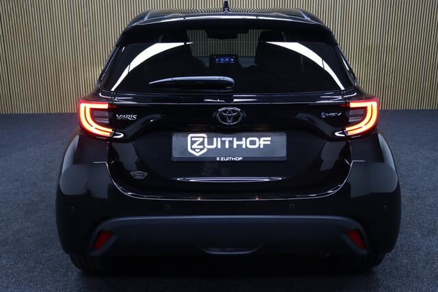 Toyota YARIS 1.5 Hybrid 115 Dynamic + Comfort Pack | Dodehoekdetectie | Parkeerhulp | Maps Navigatie | Stoel & Stuurverwarming | Adaptive-cruise | Apple Carplay & Android Auto | Camera | Clima | Keyless