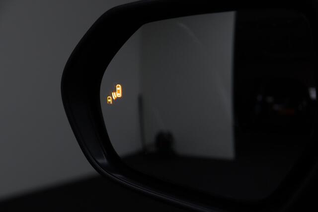 Toyota YARIS 1.5 Hybrid 115 Dynamic + Comfort Pack | Dodehoekdetectie | Parkeerhulp | Maps Navigatie | Stoel & Stuurverwarming | Adaptive-cruise | Apple Carplay & Android Auto | Camera | Clima | Keyless