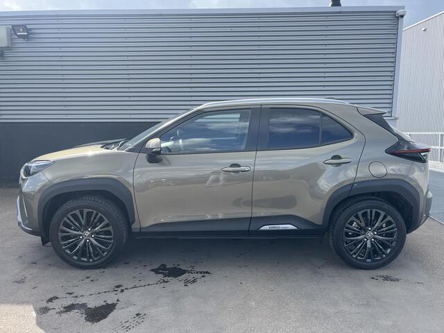 Toyota YARIS Cross 1.5 Hybrid Adventure Trekhaak, dodehoekdetectie, LMV, Stoelverwarming, Parkeersensoren, HUD, LED