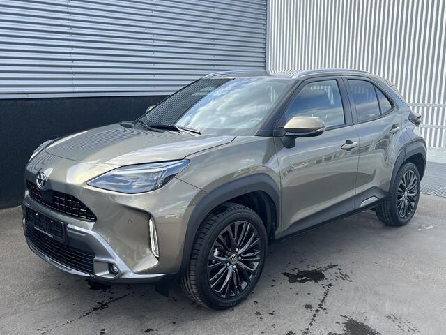 Toyota YARIS Cross 1.5 Hybrid Adventure Trekhaak, dodehoekdetectie, LMV, Stoelverwarming, Parkeersensoren, HUD, LED