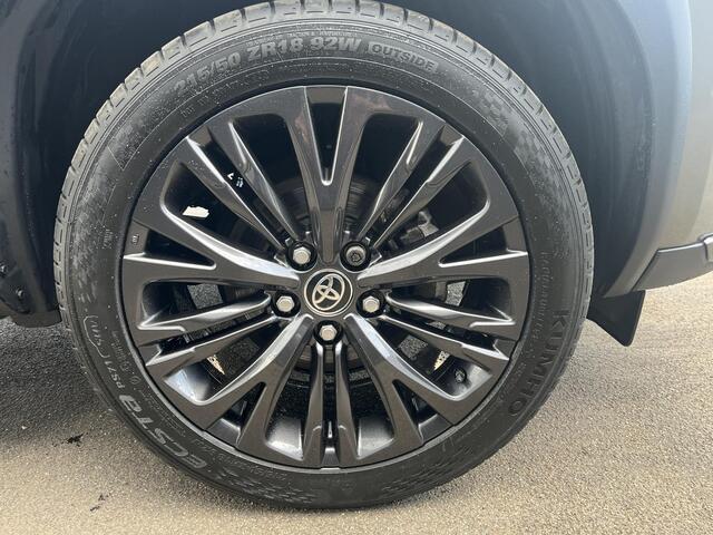 Toyota YARIS Cross 1.5 Hybrid Adventure Trekhaak, dodehoekdetectie, LMV, Stoelverwarming, Parkeersensoren, HUD, LED