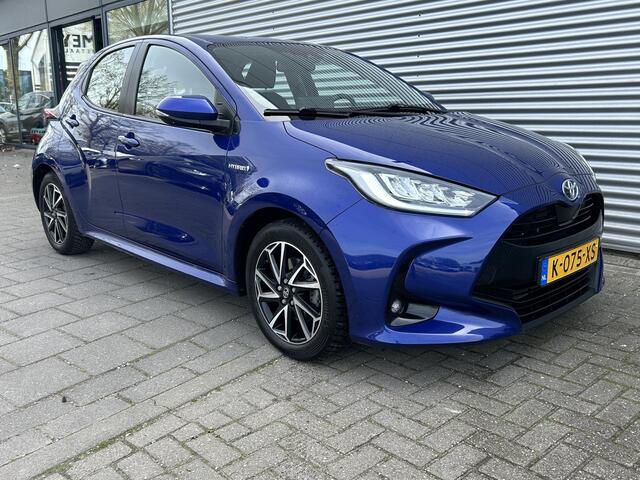 Toyota YARIS 1.5 Hybrid Dynamic | LED | CruiseControl | Navi | Camera |