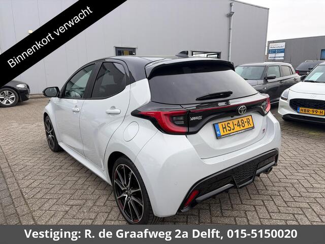 Toyota YARIS 1.5 Hybrid GR Sport Naviagtie | JBL Audio | Parkeersensoren | HUD | Apple Carplay/Android Auto