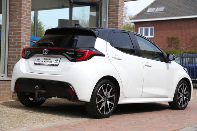 Toyota YARIS 1.5 Hybrid Executive Sport Bi-Tone Navi Carplay LED Camera