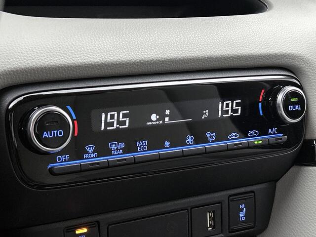 Toyota YARIS 1.5 Hybrid Executive Limited + | Dealeronderhouden | Onderweg-naar-dealer