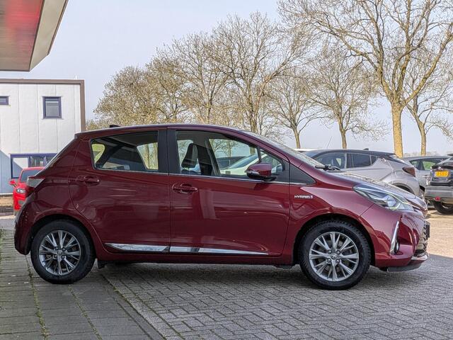 Toyota YARIS 1.5 Hybrid Executive | Dealer OH | Trekhaak | Half-leer | Camera | Cruise Control | Keyless | Navi