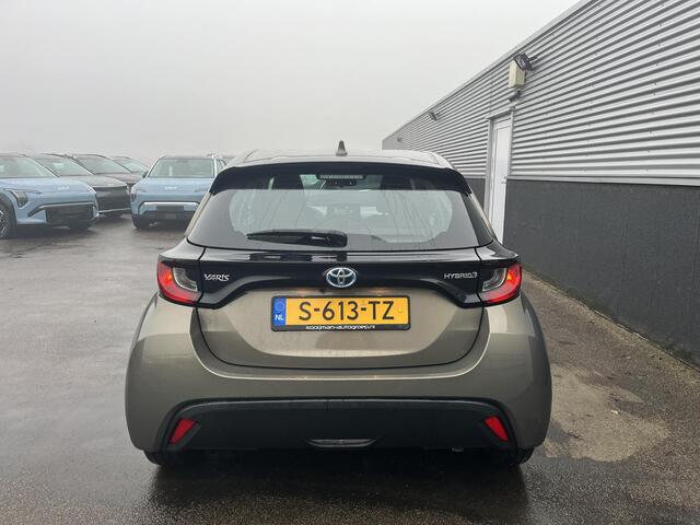 Toyota YARIS 1.5 Hybrid Active NL-auto! Apple CarPlay/Android Auto Navigatie, Achteruitrijcamera, Adaptieve cruise control, Climate control, Nieuw geleverd en dealeronderhouden