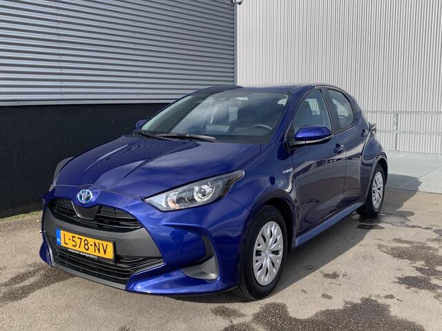 Toyota YARIS 1.5 Hybrid Active Navigatie, nieuw geleverd, Carplay, Achteruitrijcamera, Adaptieve cruise control, Climate control