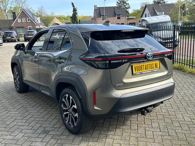 Toyota YARIS Cross 1.5 Hybrid Business Plus | NAVI | CAMERA | TREKHAAK AFN | APPLE CARPLAY | STUUR EN STOELVERWARMING | LMV 17' |