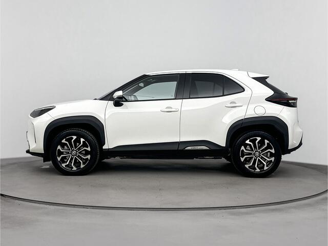 Toyota YARIS Cross 1.5 Hybrid Dynamic | Trekhaak | Stoelverwarming | Blind Spot | PDC |