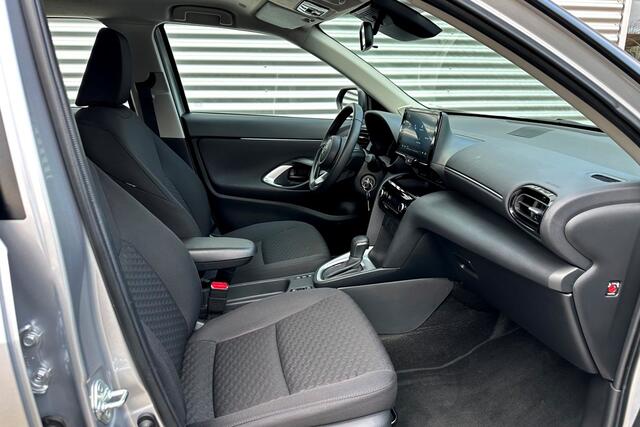 Toyota YARIS Cross 1.5 Hybrid Comfort Plus Carplay / Sportv.