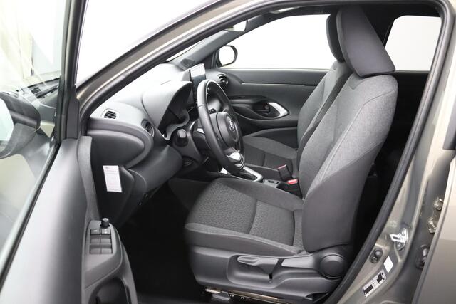 Toyota YARIS Cross 1.5 Hybrid First Edition | Trekhaak | Keyless Entry | Navigatie | Led Verlichting |