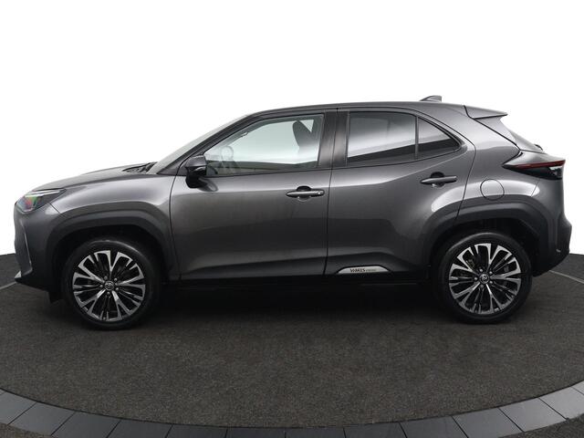 Toyota YARIS Cross 1.5 Hybrid Executive | Trekhaak | Stoelverwarming | Parkeersensoren Rondom | Navigatie | JBL | Head Up Display |