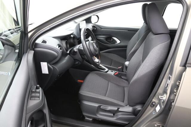 Toyota YARIS 1.5 Hybrid Dynamic | Led Verlichting | Keyless Entry | Achteruitrijcamera | Adaptieve Cruise control | Climate Control |