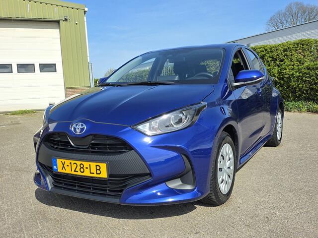 Toyota YARIS 1.5 VVT-i Active, Camera! Carplay! NL auto! Zondag OPEN!