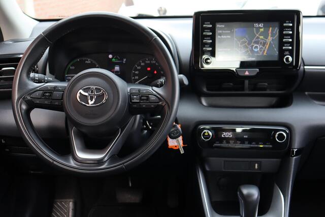 Toyota YARIS 1.5 Hybrid Active | Apple Carplay / Android Auto, Parkeercamera, Navigatie, Adaptieve Cruise Control, Stuurwiel bediening, Navigatie.