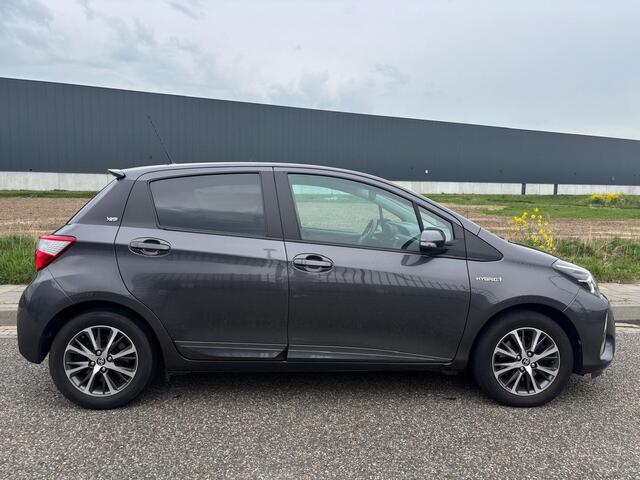 Toyota YARIS 1.5 Hybrid Y20 20 Jaren editie. Automaat.