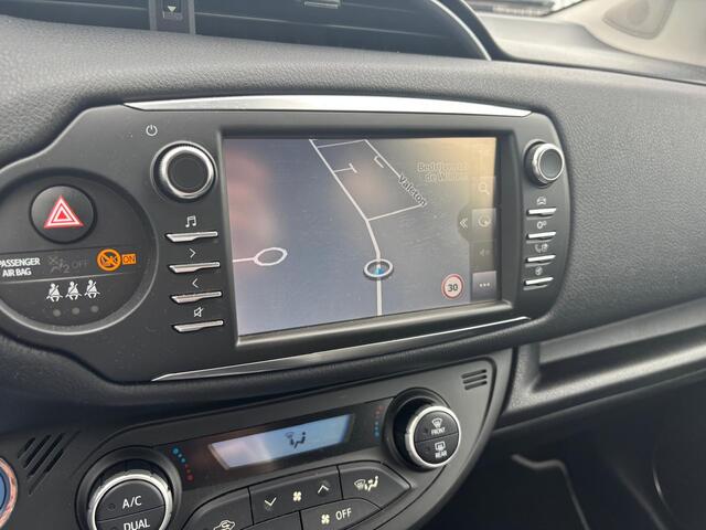 Toyota YARIS 1.5 Hybrid Y20 20 Jaren editie. Automaat.