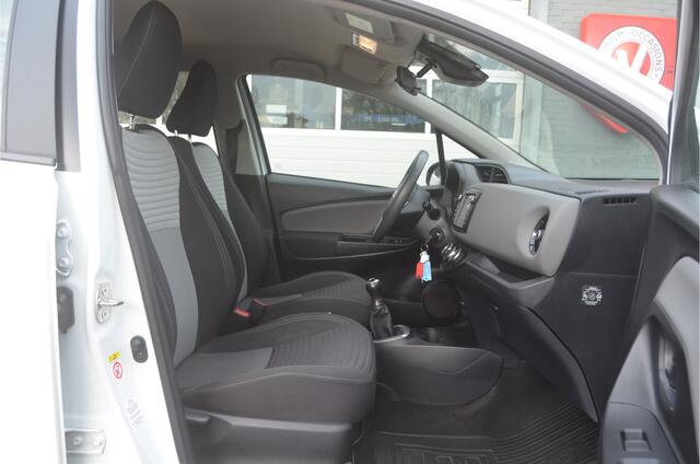 Toyota YARIS 1.0 VVT-i Aspiration 12 mnd. gar.