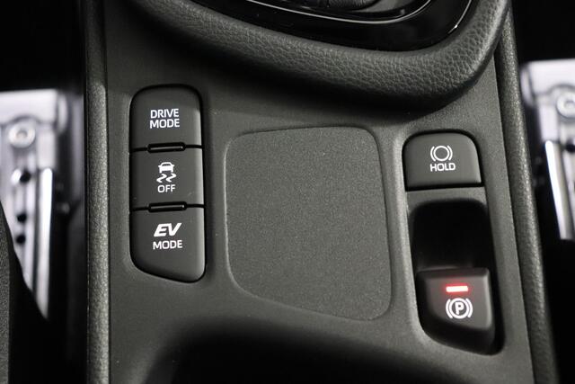 Toyota YARIS 1.5 Hybrid 115 Dynamic, Comfort Pack , Nieuw en direct leverbaar met ¤3.500,- voordeel!