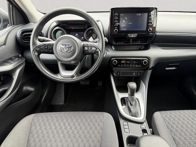 Toyota YARIS Hybrid Team D Apple/Android | Camera | Cruise control